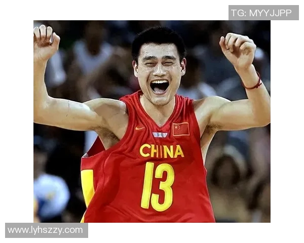 姚明驾车广告引发热议展现运动员新形象与品牌合作的成功案例